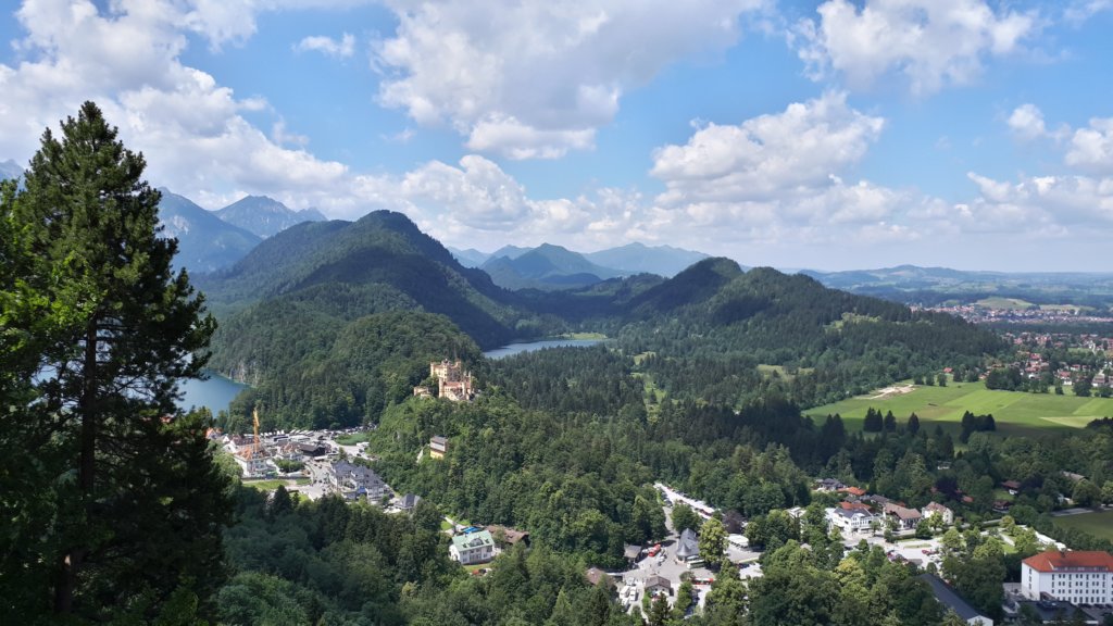 http://www.tonyco.net/pictures/Euro_Trip_2018/Neuschwanstein/photo28.jpg