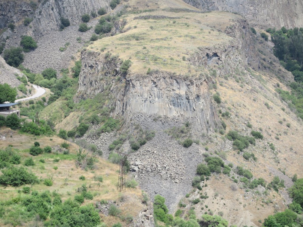 pagantempleofgarni17.jpg