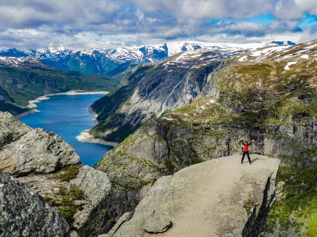 trolltunga58.jpg