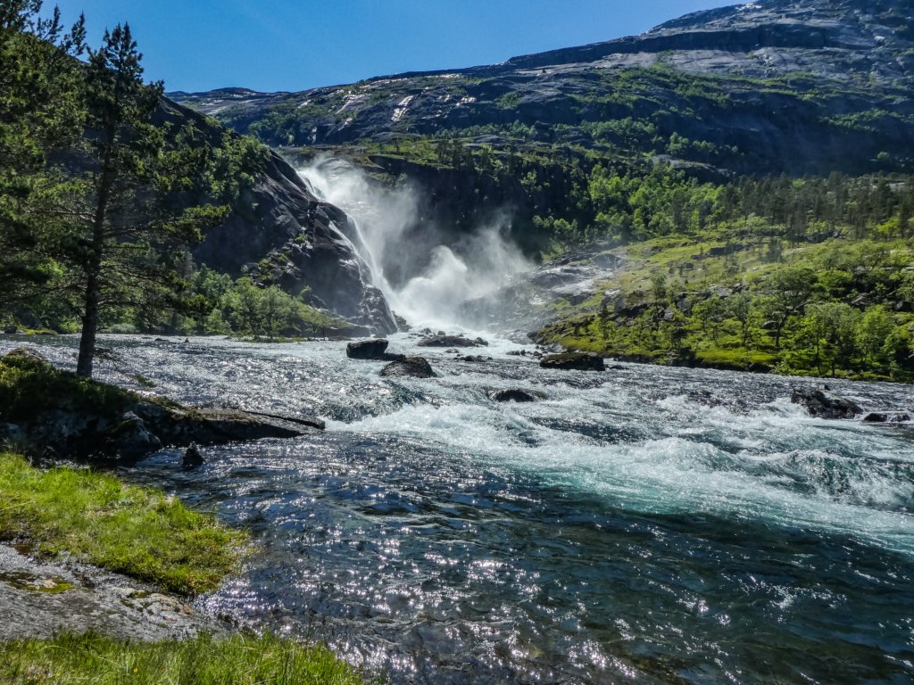 nykkjesoyfossen19.jpg